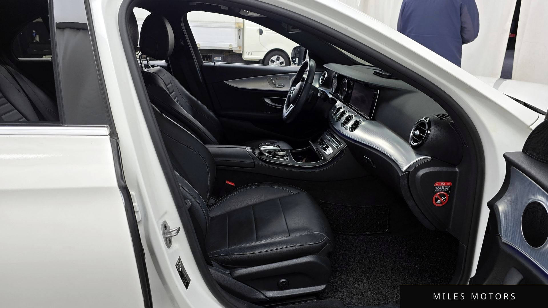Mercedes-Benz E-Class W213 2020 — миниатюра 11