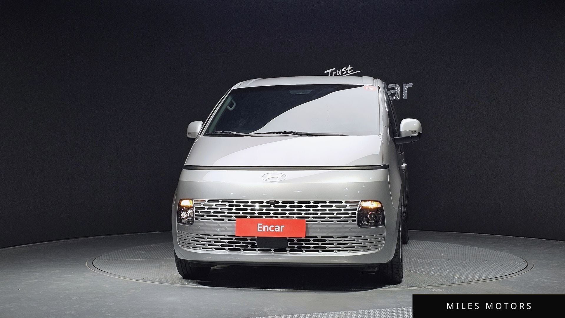 Hyundai Staria 2025 — миниатюра 3