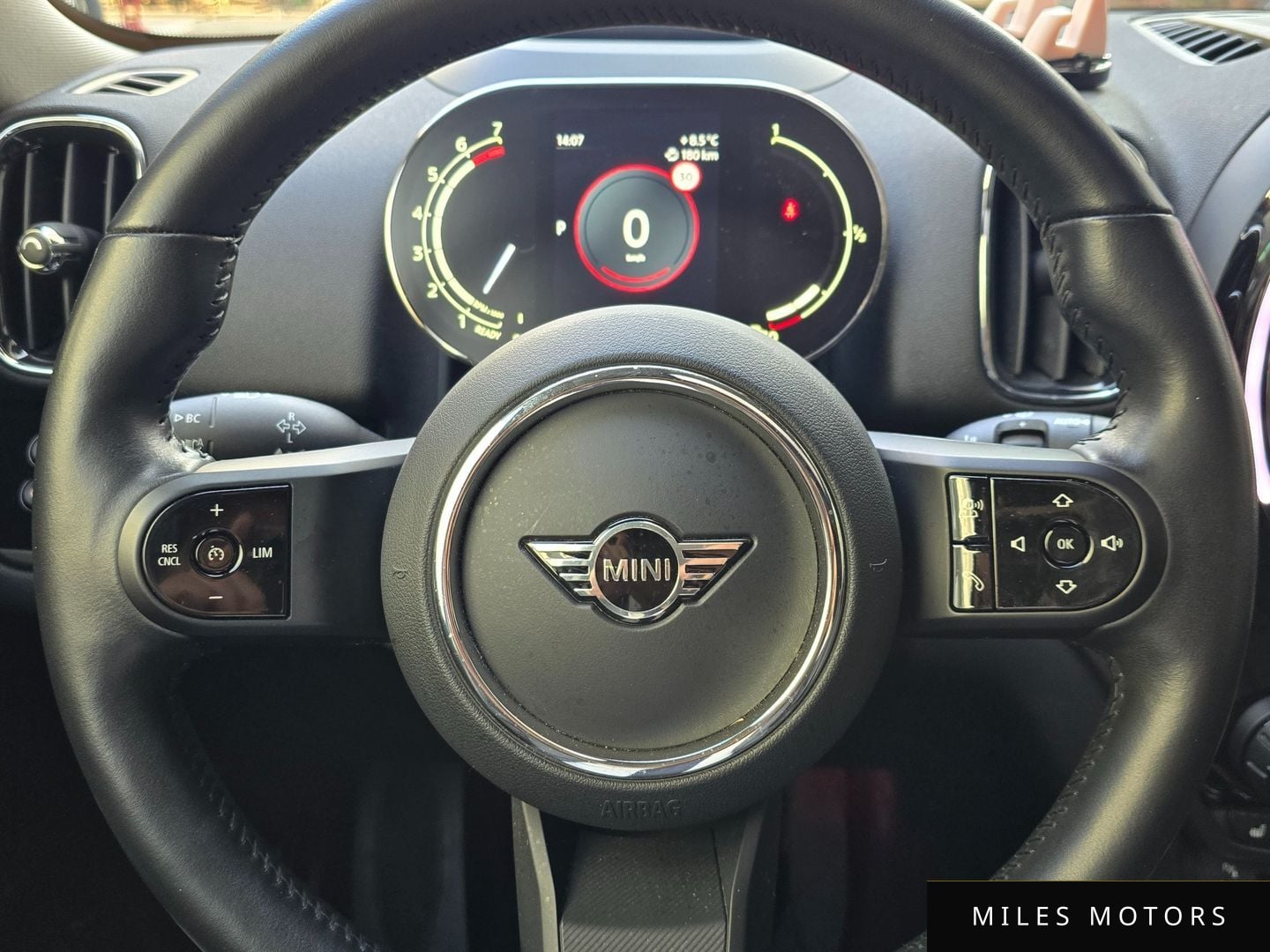 MINI Countryman 2023 — миниатюра 8
