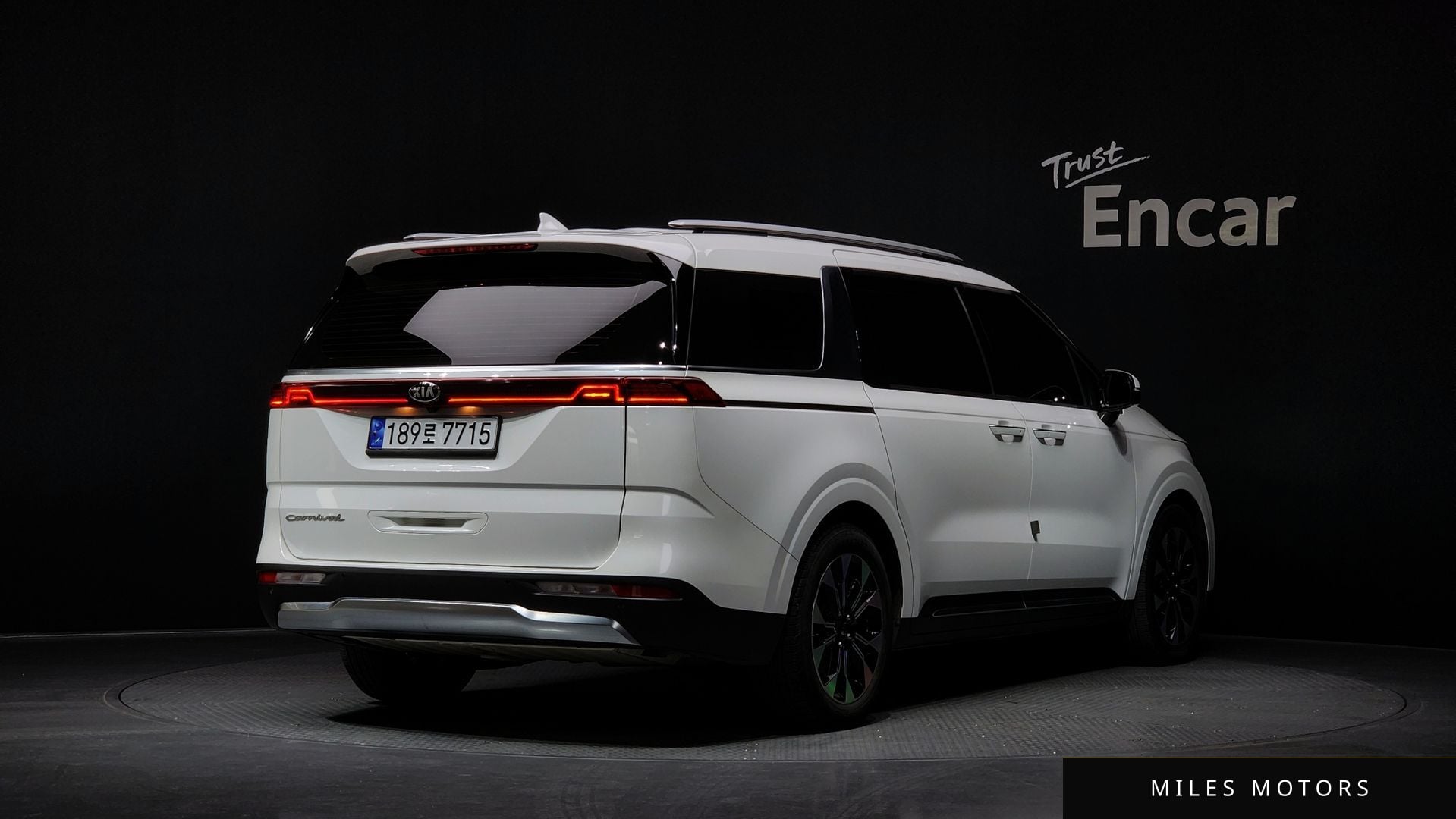 Kia Carnival 2021 — миниатюра 2