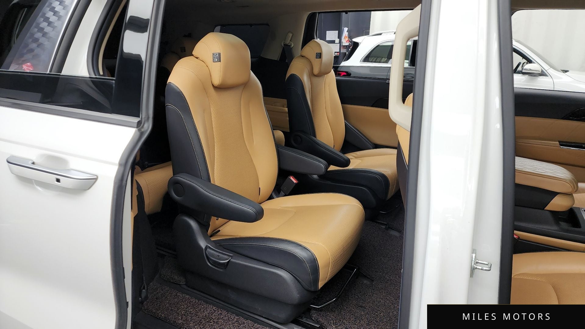 Kia Carnival 2021 — миниатюра 12