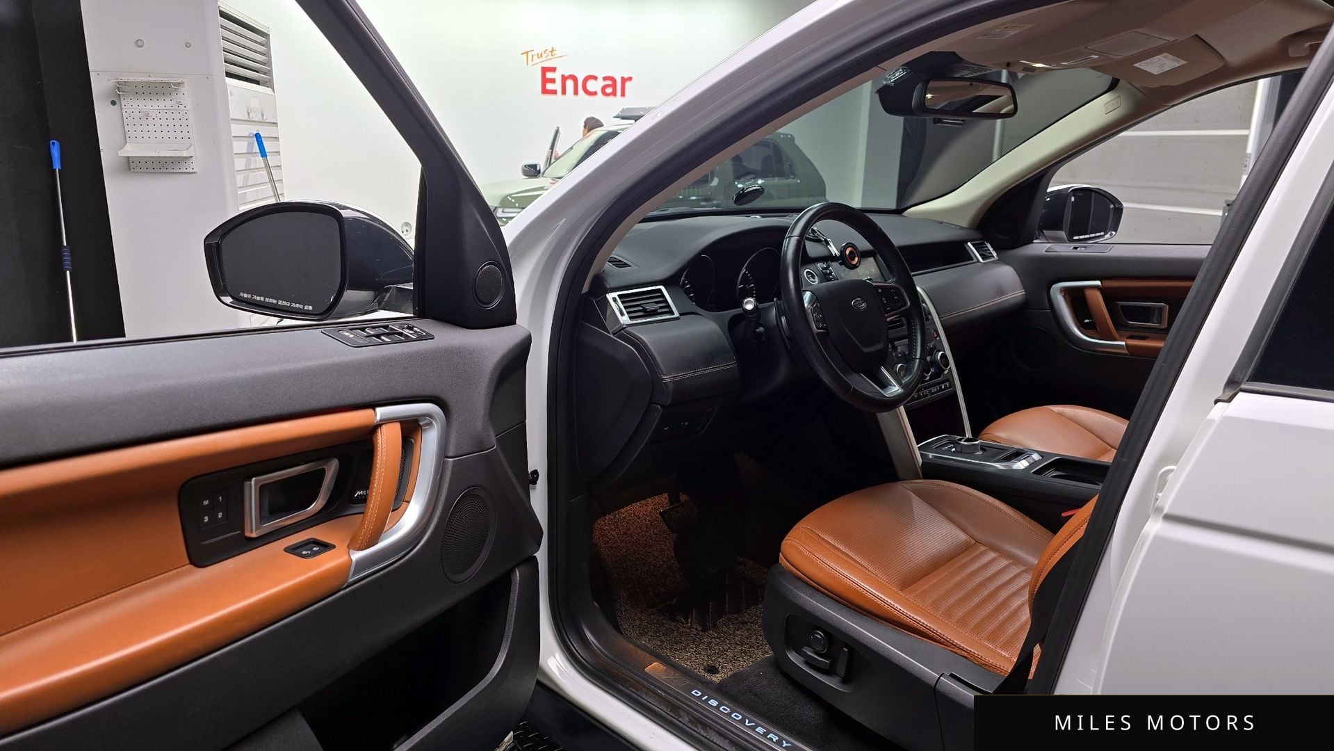 Land Rover Discovery Sport 2016 — миниатюра 10