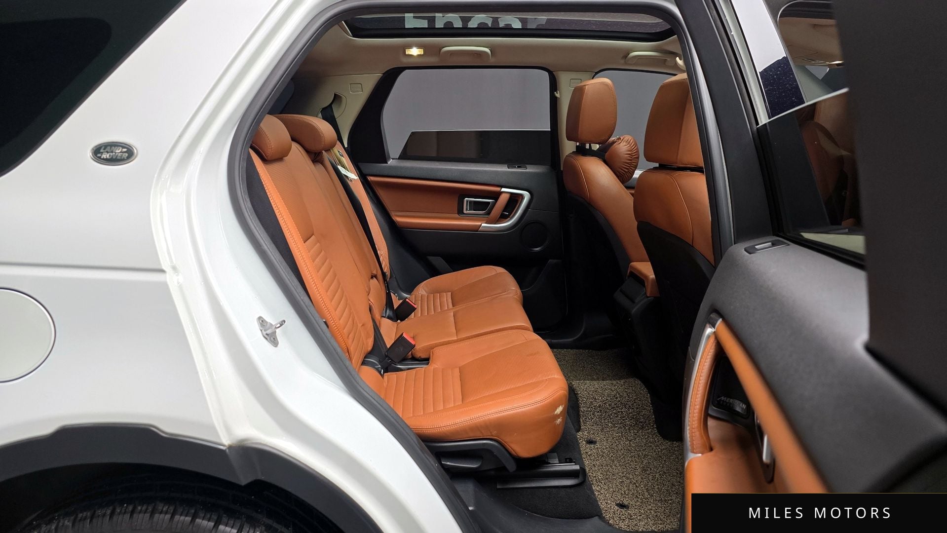 Land Rover Discovery Sport 2016 — миниатюра 12