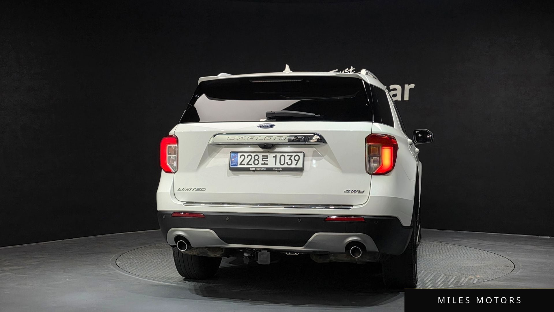 Ford Explorer 2022 — миниатюра 4