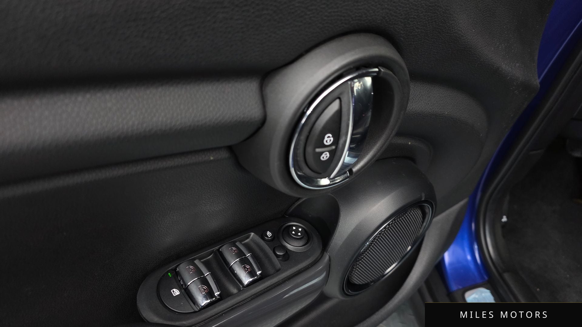 MINI Cooper 2019 — миниатюра 11