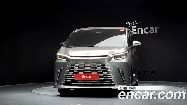 Лексус LM 2025 — миниатюра 3