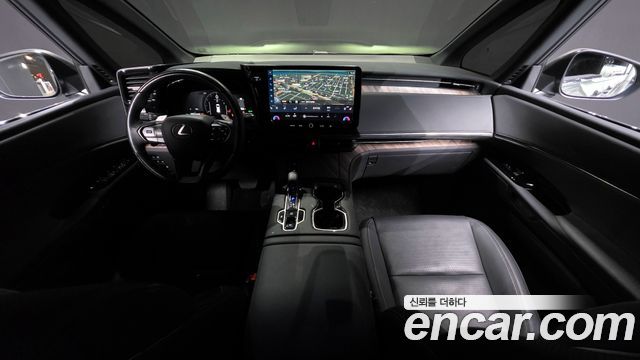 Лексус LM 2025 — миниатюра 7