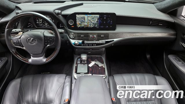 Лексус LS500 2021 — миниатюра 7