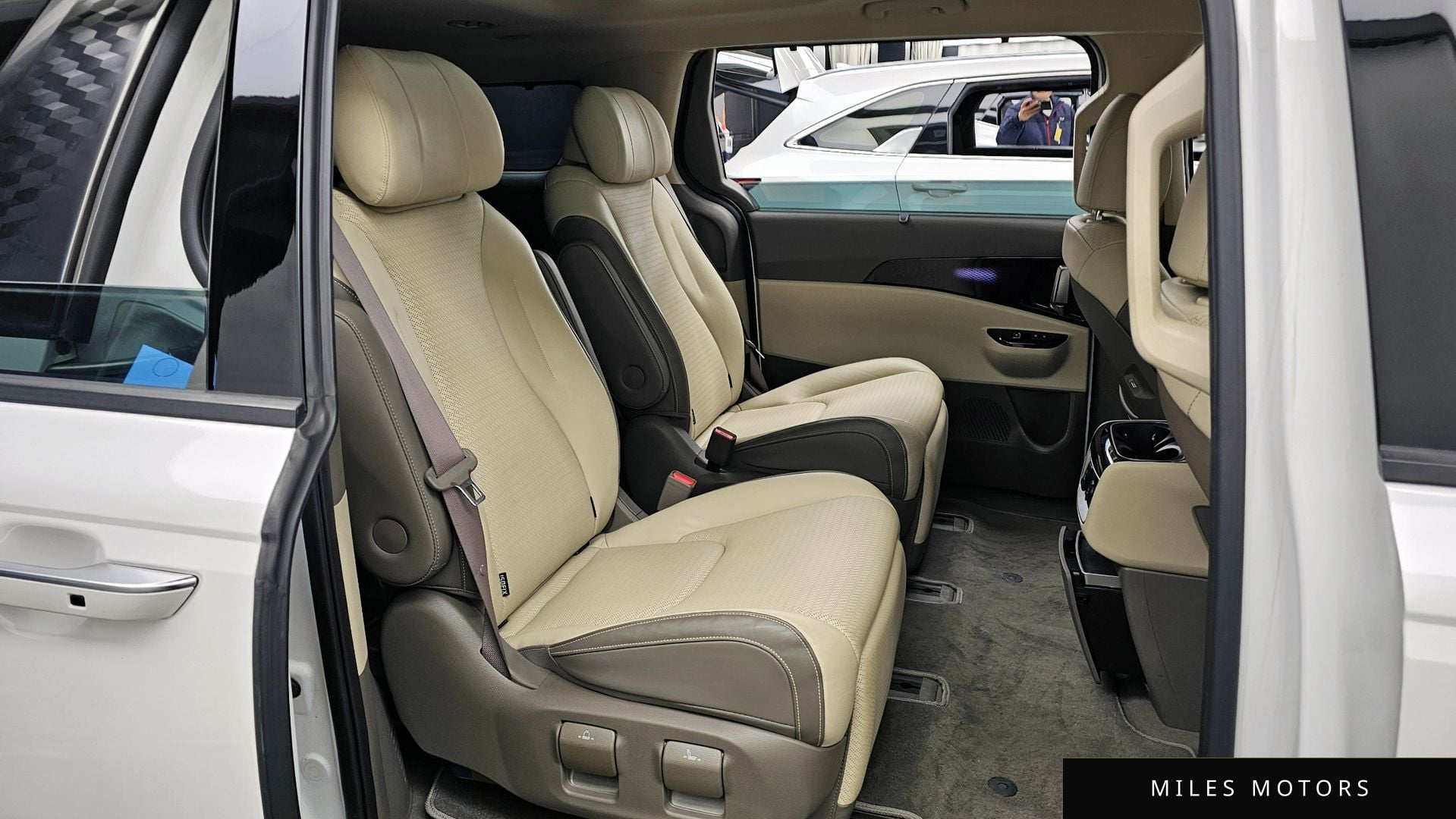 Kia Carnival 2023 — миниатюра 12