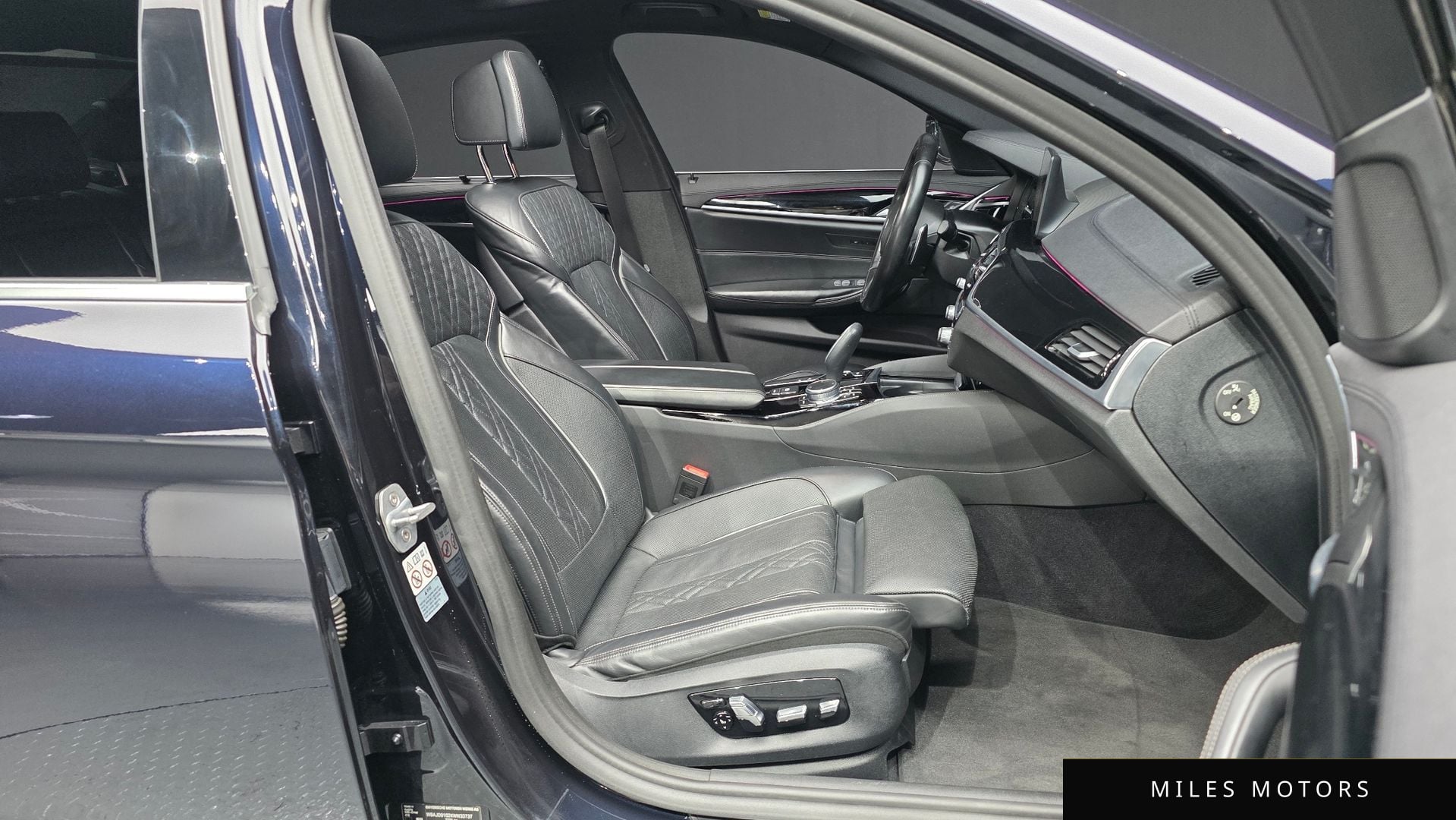 BMW 5 Series (G30) 2019 — миниатюра 11