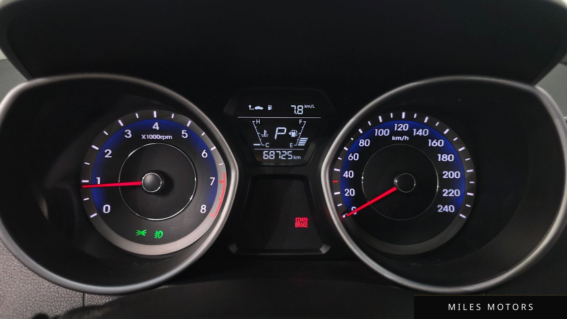 Hyundai AVANTE 2015 — миниатюра 8