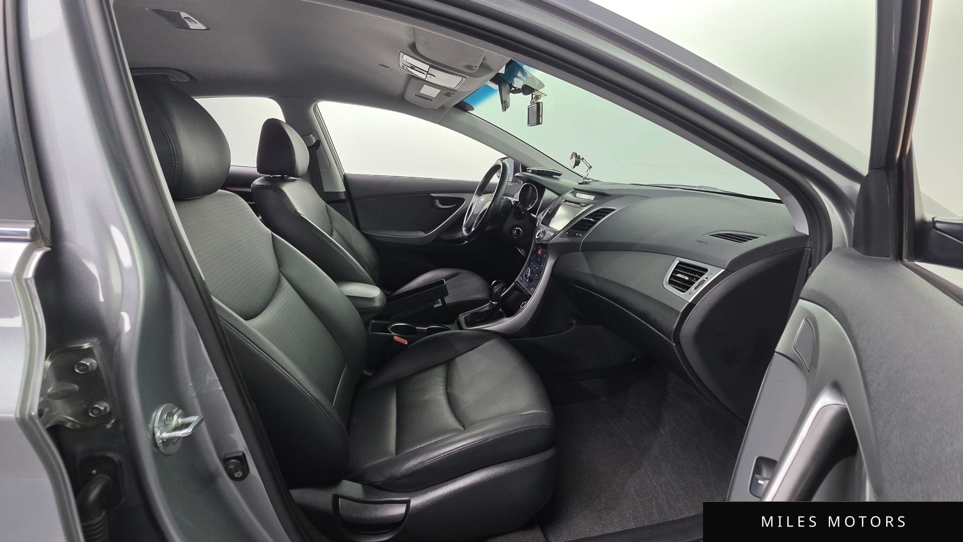Hyundai AVANTE 2015 — миниатюра 10