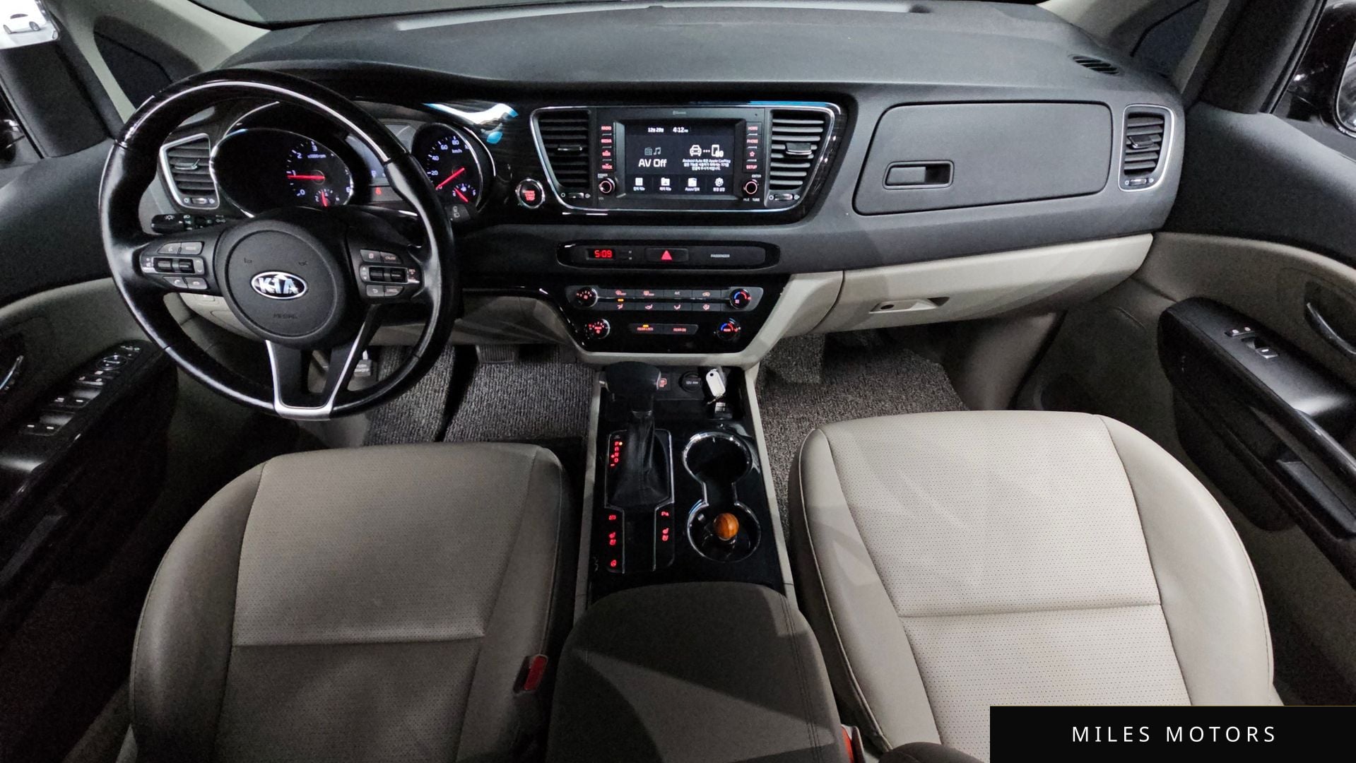 Kia Canival 2020 — миниатюра 7