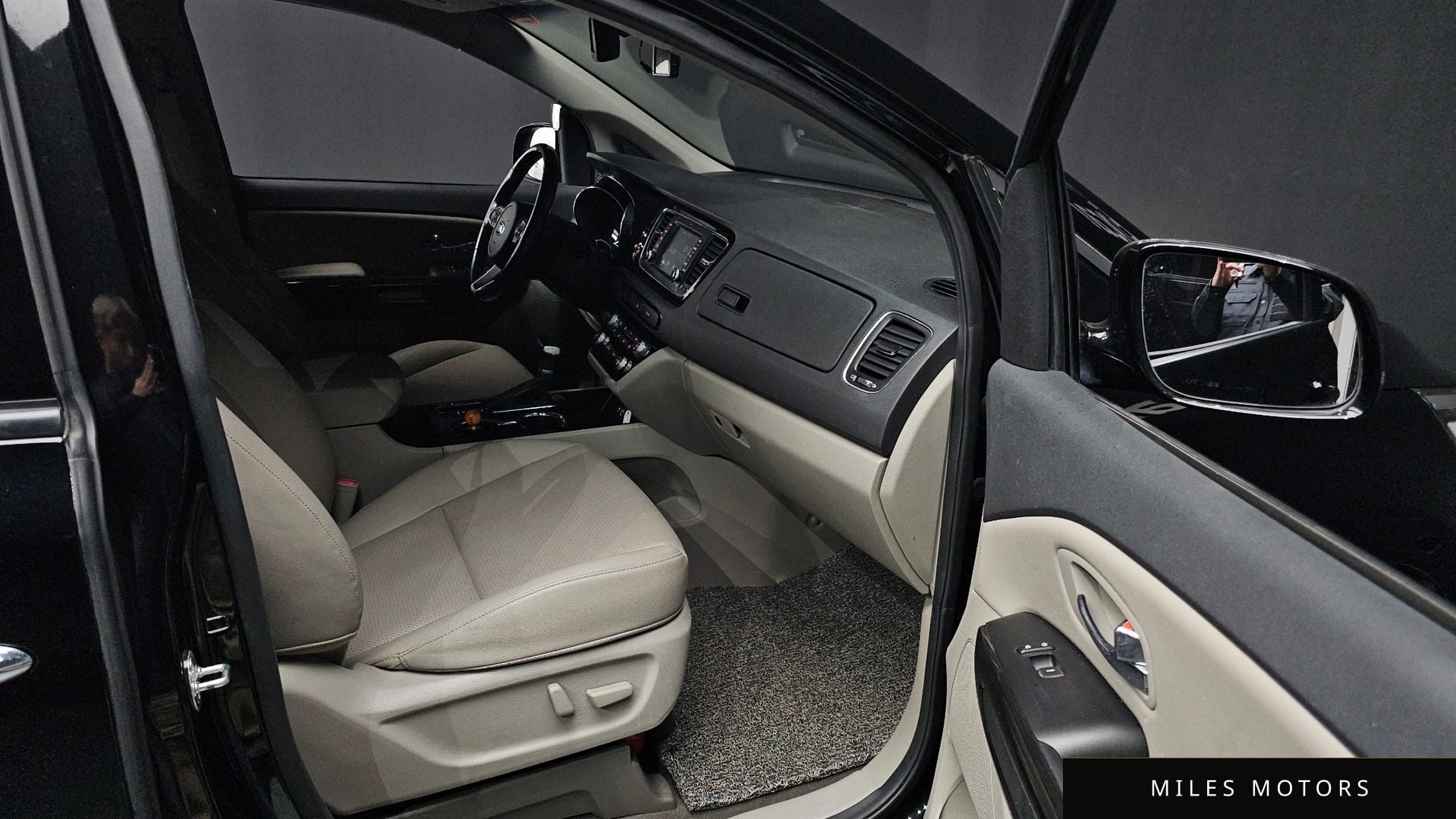 Kia Canival 2020 — миниатюра 10