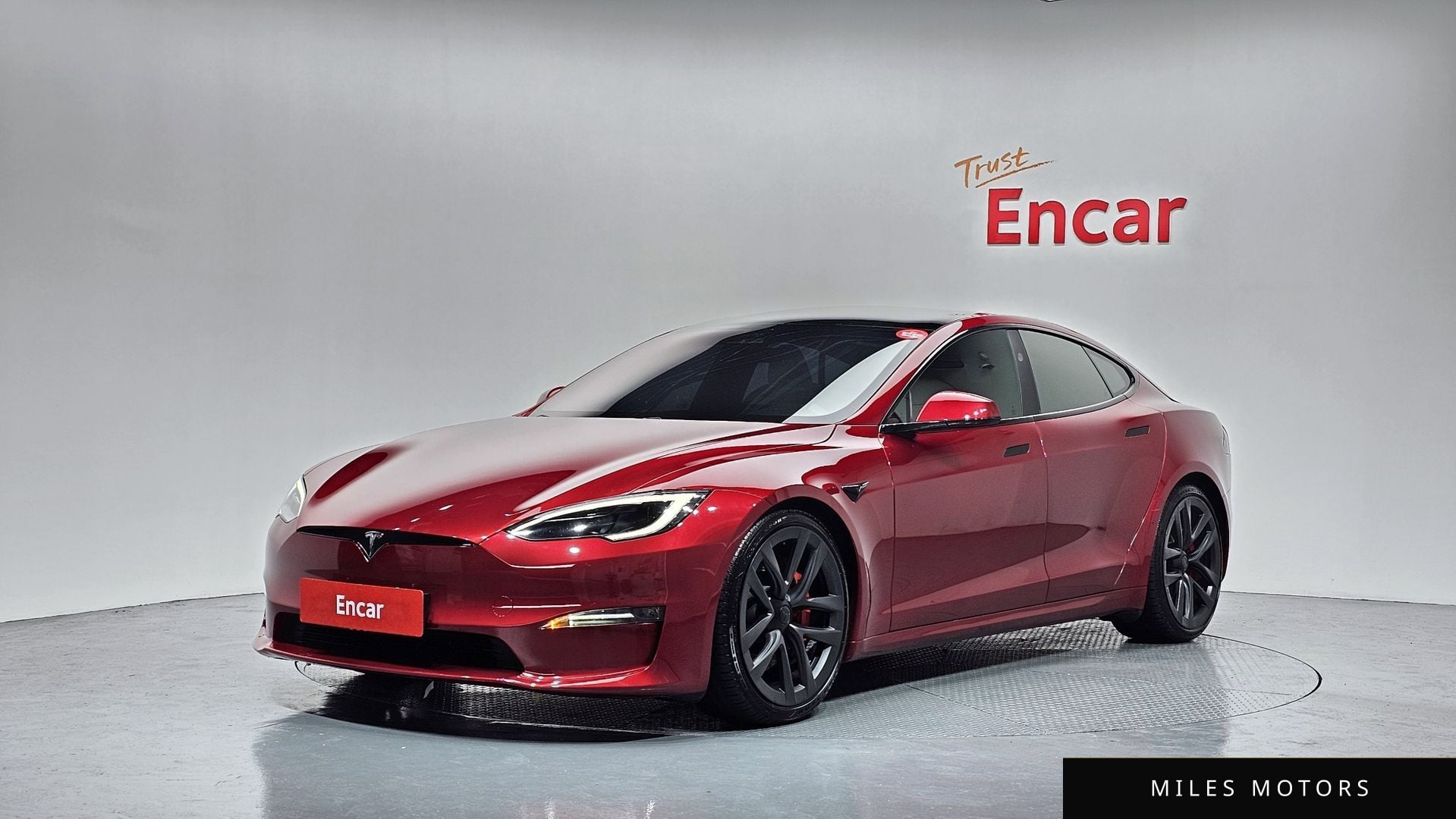Tesla Model S 2023 — фото 1 из 12