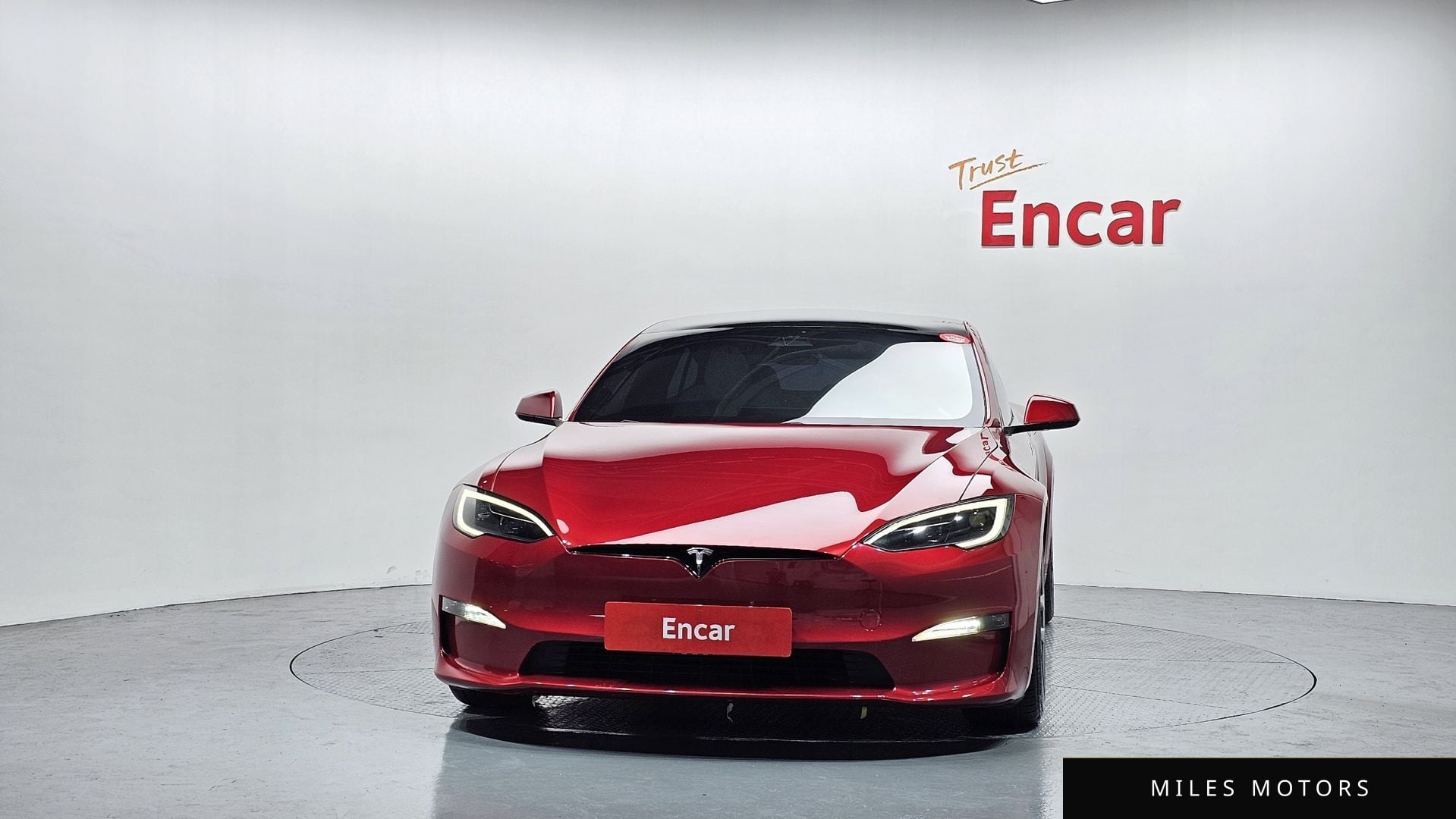 Tesla Model S 2023 — миниатюра 3