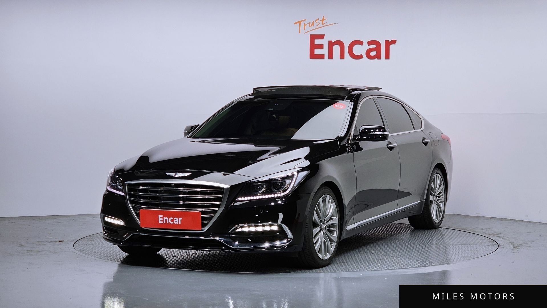 Genesis G80 2017 — фото 1 из 12