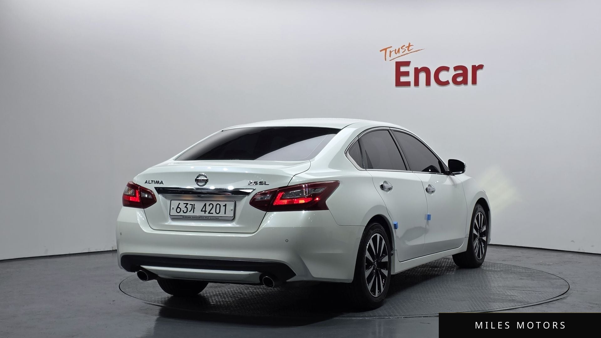 Nissan Altima 2018 — миниатюра 2
