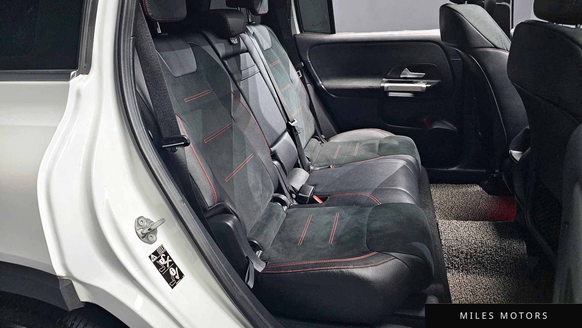 Mercedes-Benz GLB-Class X247 2021 — миниатюра 12