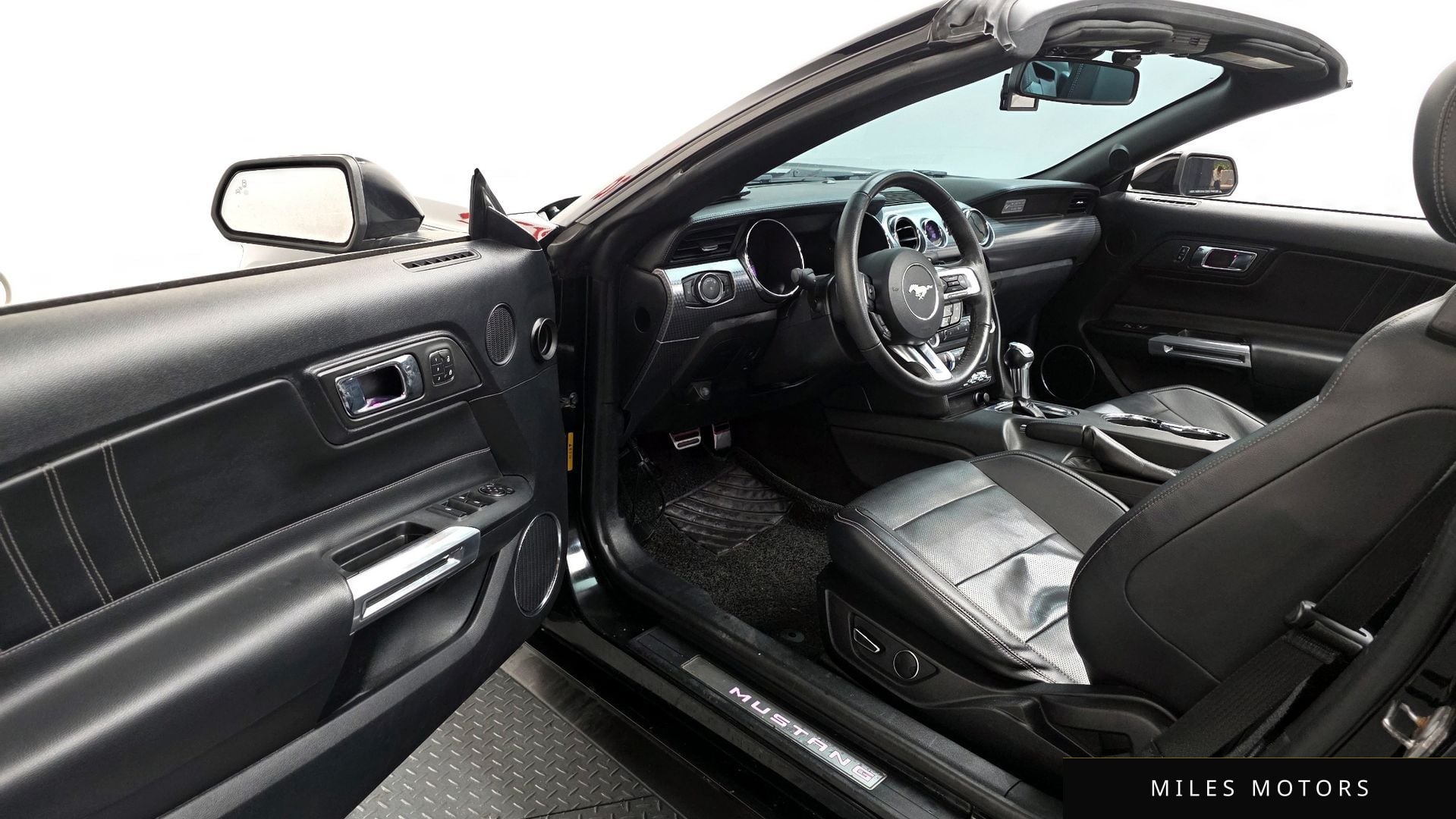Ford Mustang 2015 — миниатюра 10