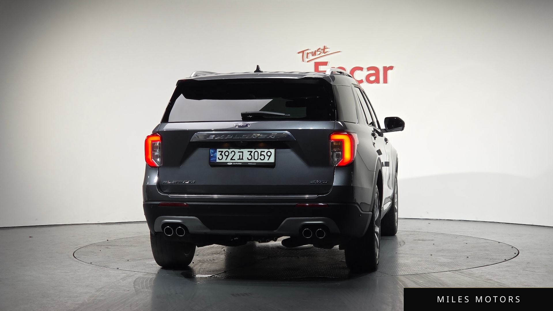 Ford Explorer 2021 — миниатюра 3