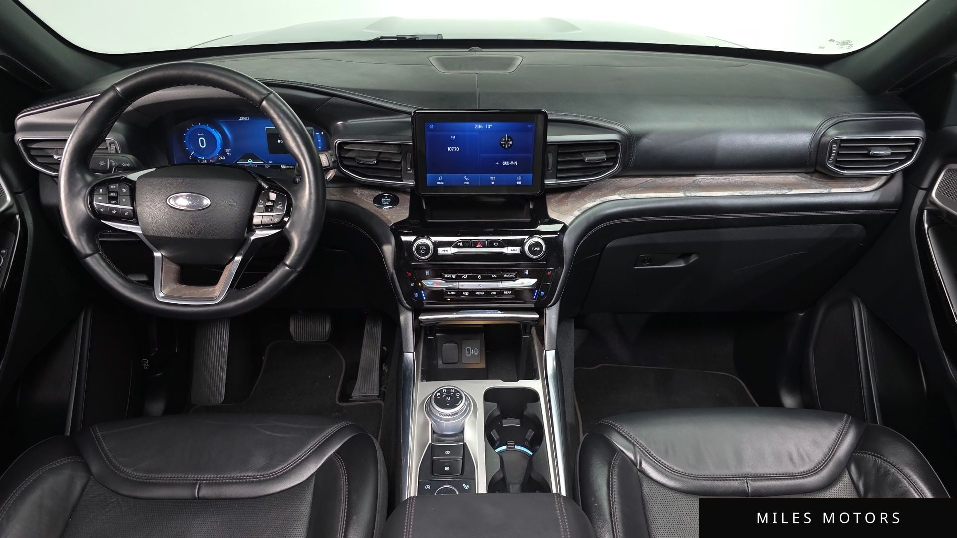Ford Explorer 2021 — миниатюра 6