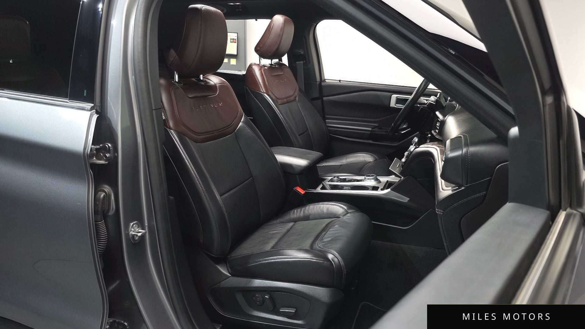 Ford Explorer 2021 — миниатюра 9