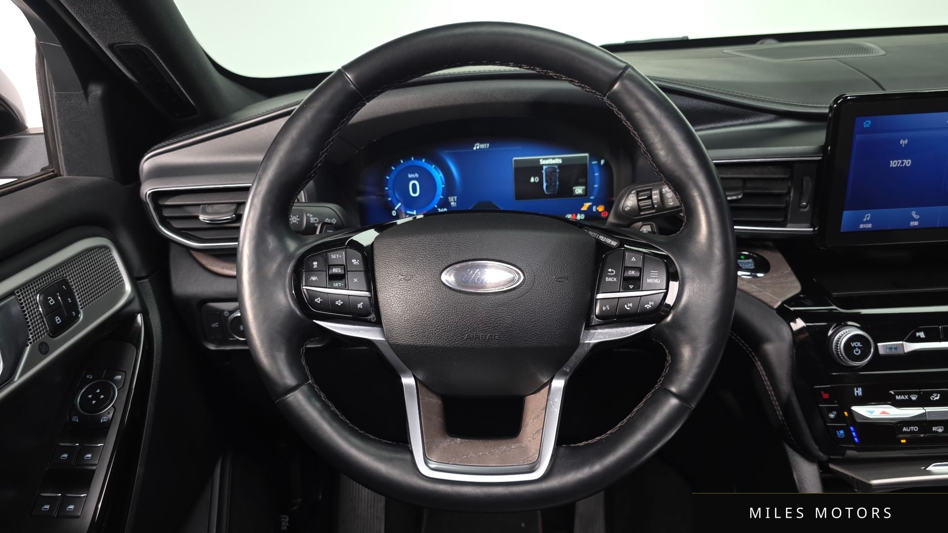 Ford Explorer 2021 — миниатюра 13
