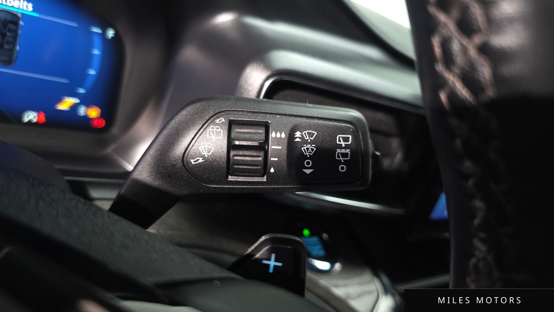 Ford Explorer 2021 — миниатюра 16