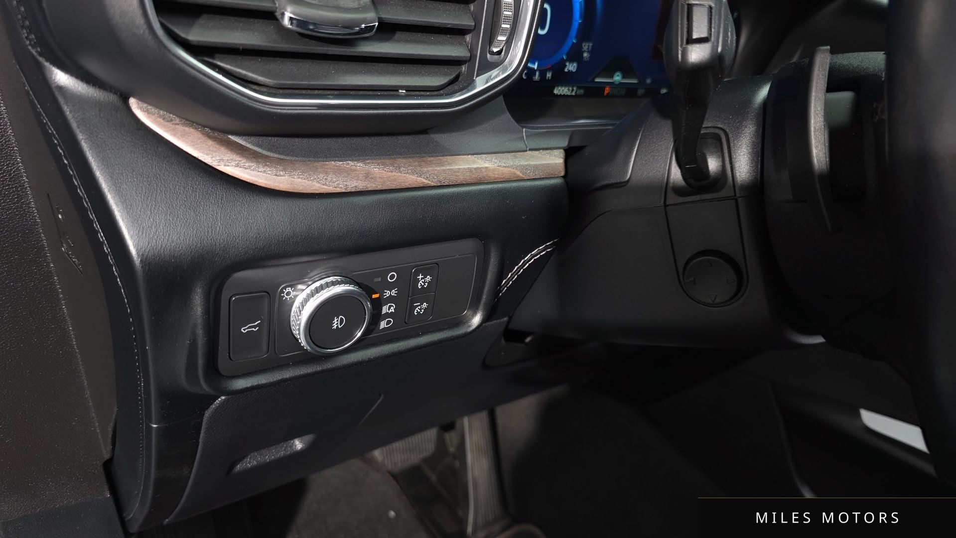 Ford Explorer 2021 — миниатюра 17