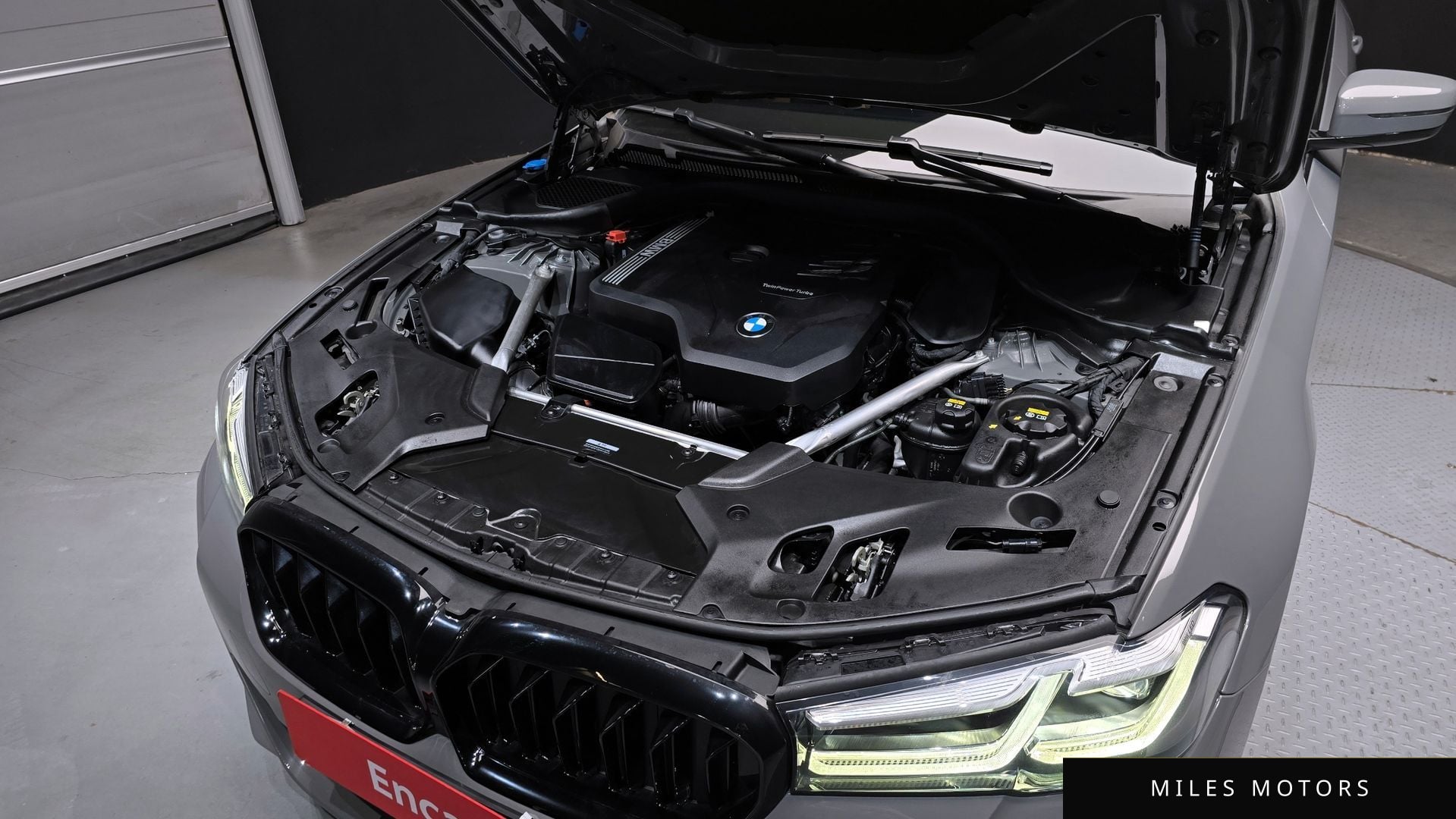 BMW 5 Series (G30) 2022 — миниатюра 6