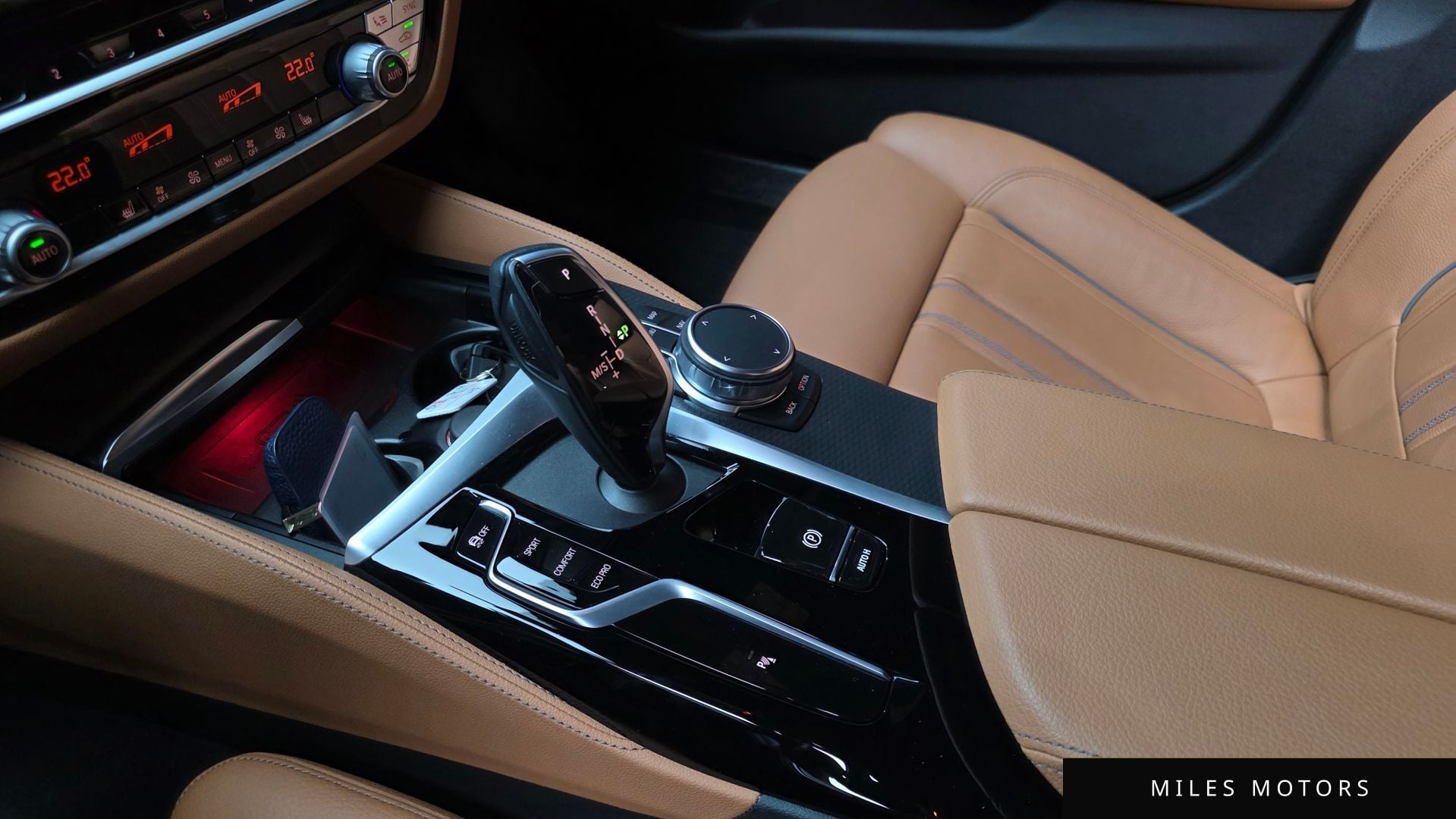 BMW 5 Series (G30) 2022 — миниатюра 9