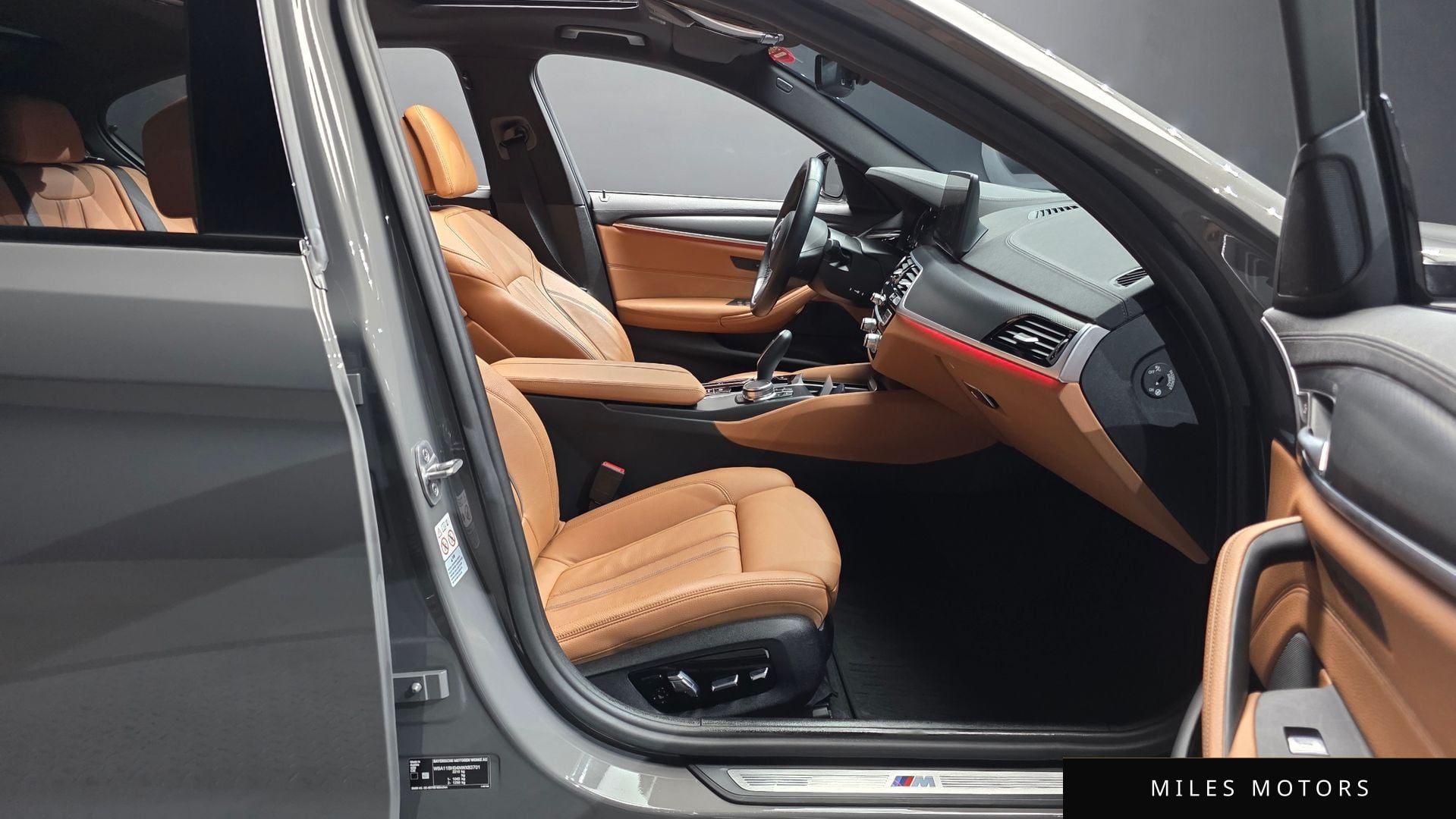 BMW 5 Series (G30) 2022 — миниатюра 10