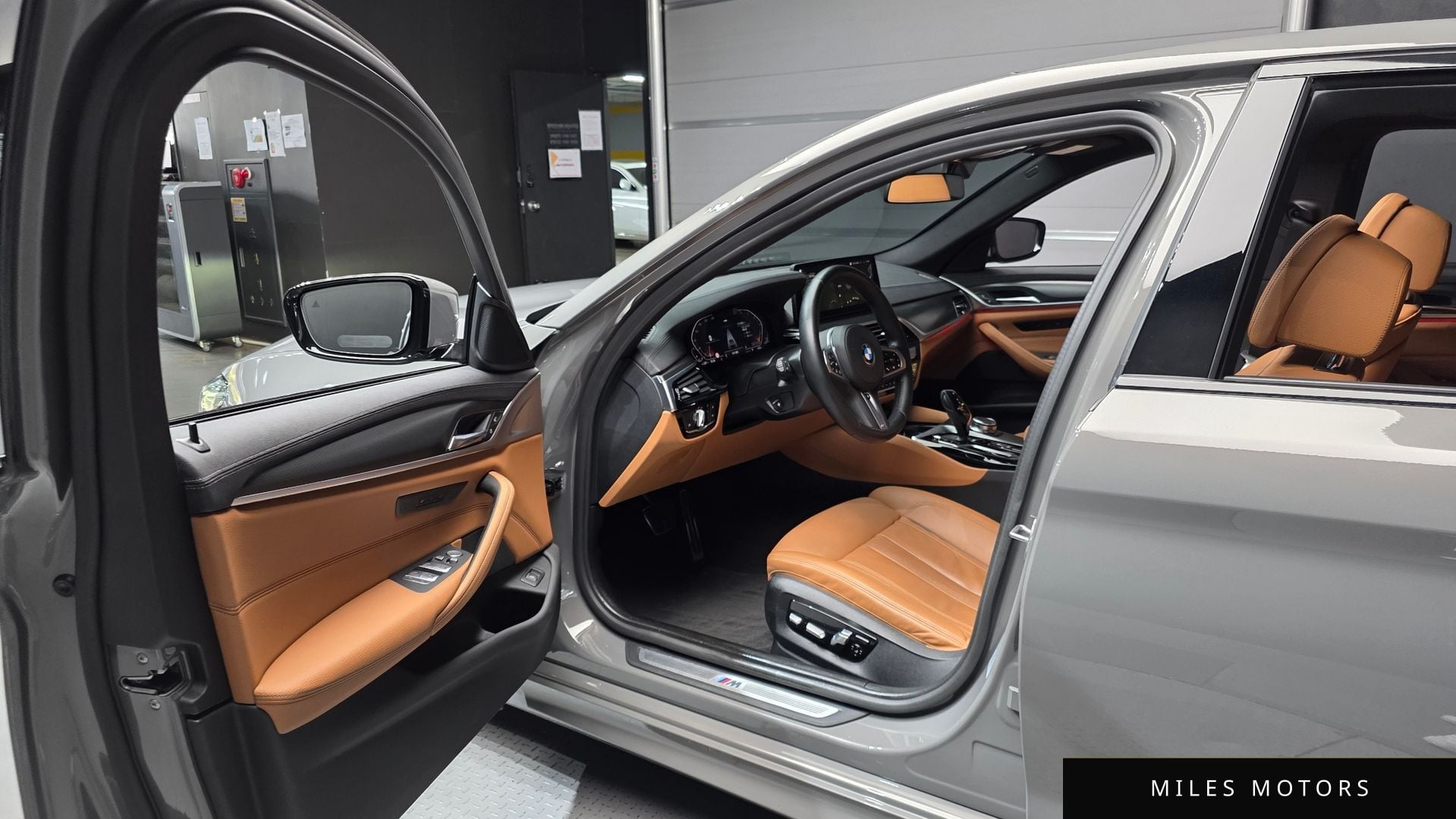 BMW 5 Series (G30) 2022 — миниатюра 11
