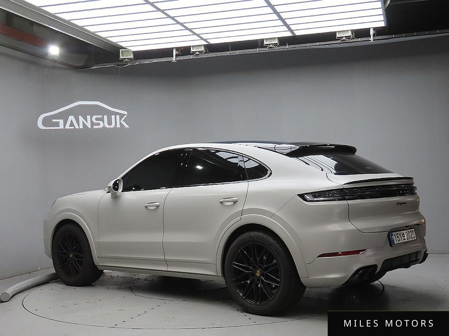 Porsche Cayenne 2024 — миниатюра 3