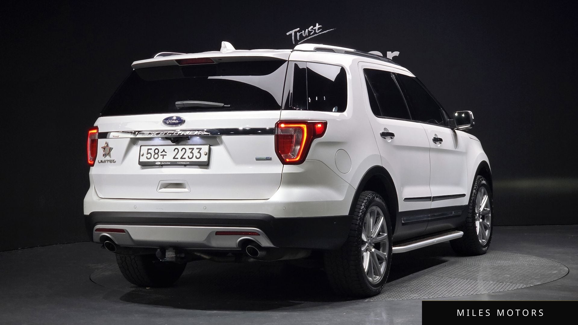 Ford Explorer 2017 — миниатюра 2