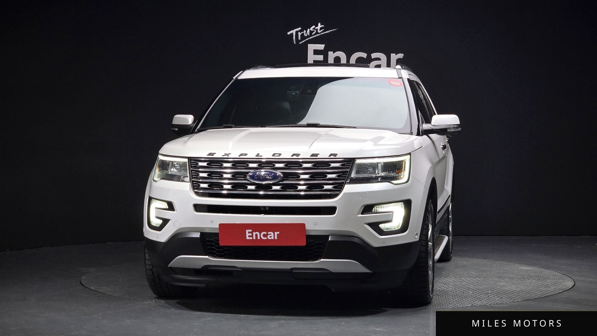 Ford Explorer 2017 — миниатюра 3