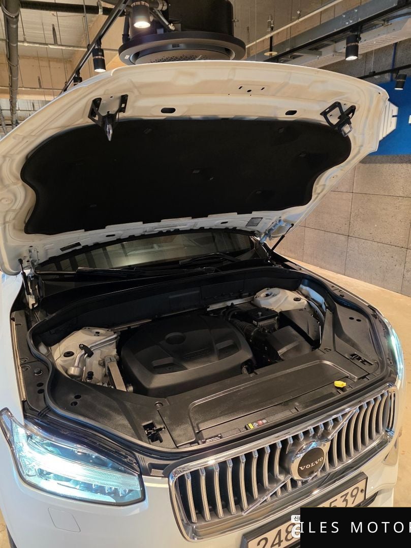 Volvo XC90 2020 — миниатюра 9