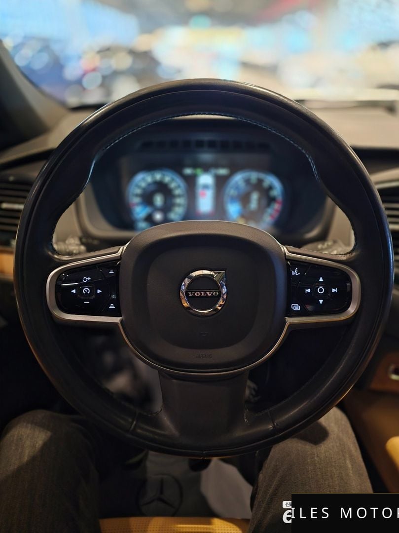 Volvo XC90 2020 — миниатюра 12