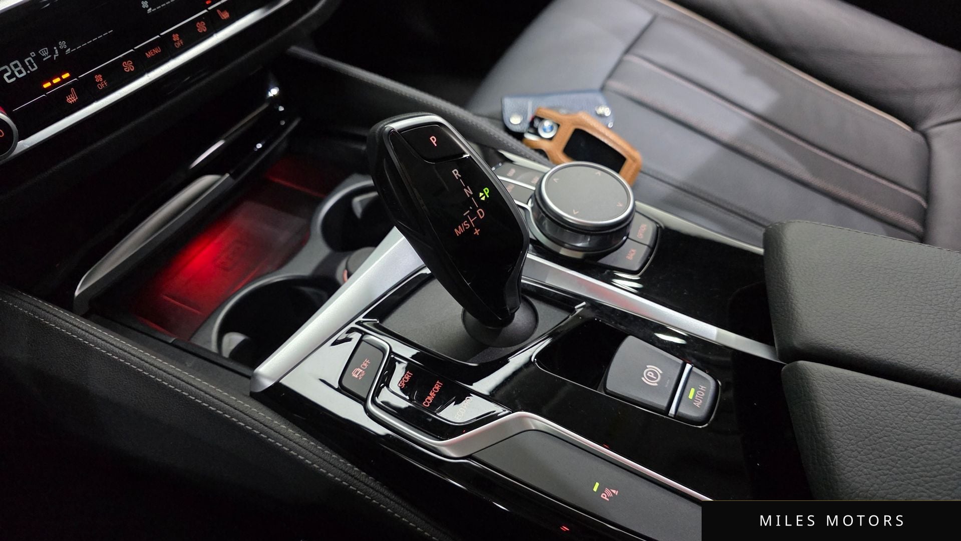 BMW 5시리즈 (G30) 2020 — миниатюра 9