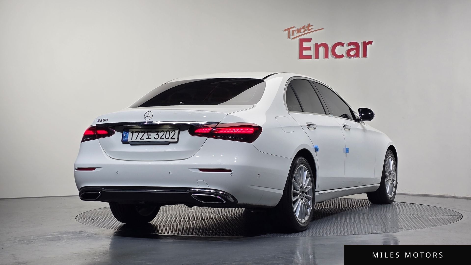 Mercedes-Benz E-Class W213 2022 — миниатюра 2