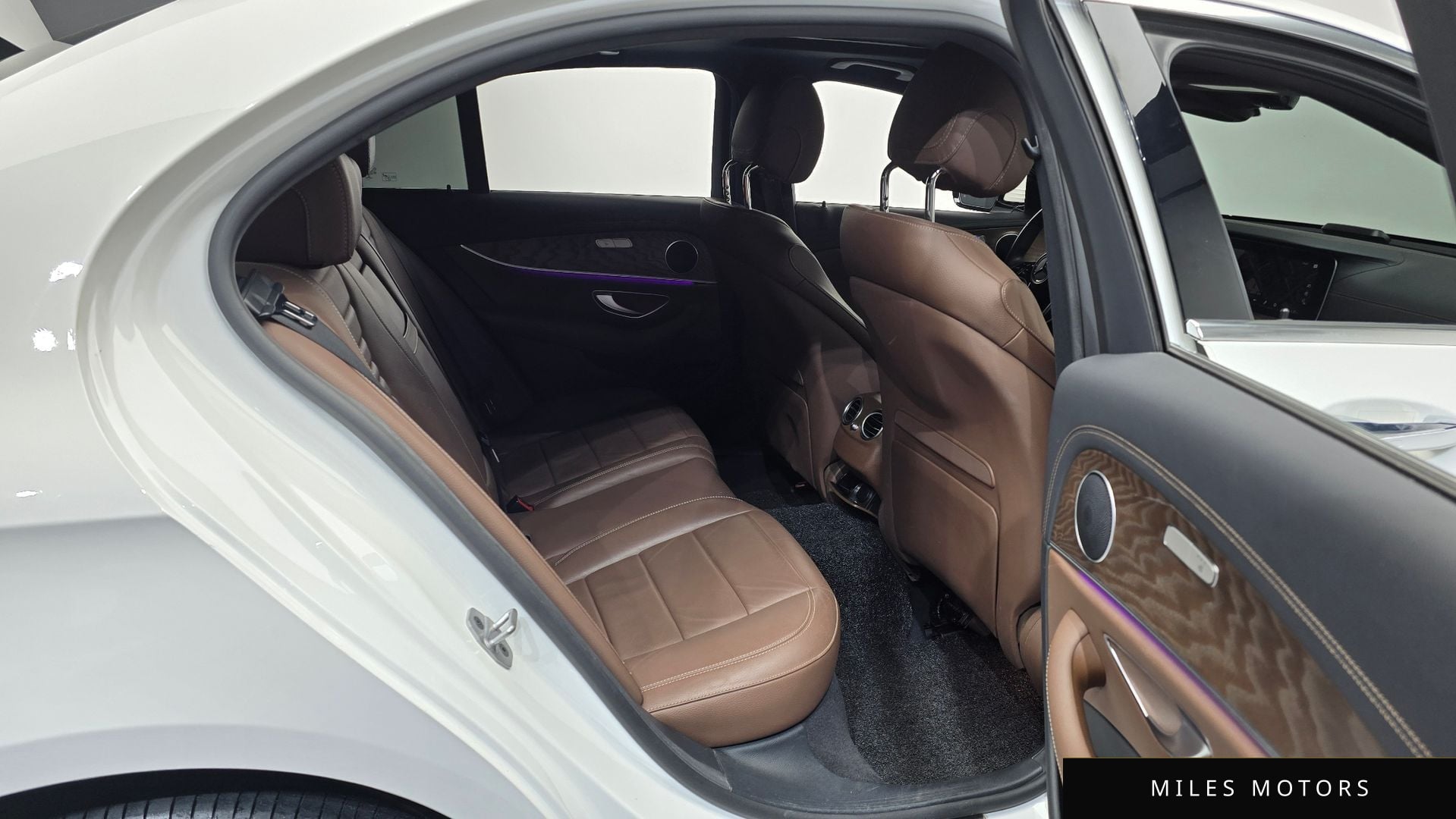 Mercedes-Benz E-Class W213 2022 — миниатюра 12