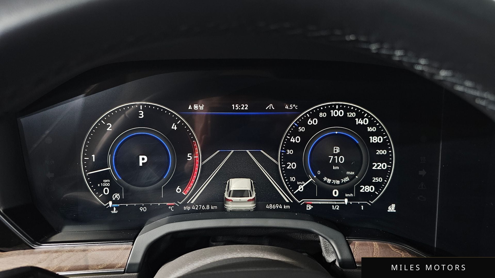 Volkswagen 투아렉 2023 — миниатюра 8
