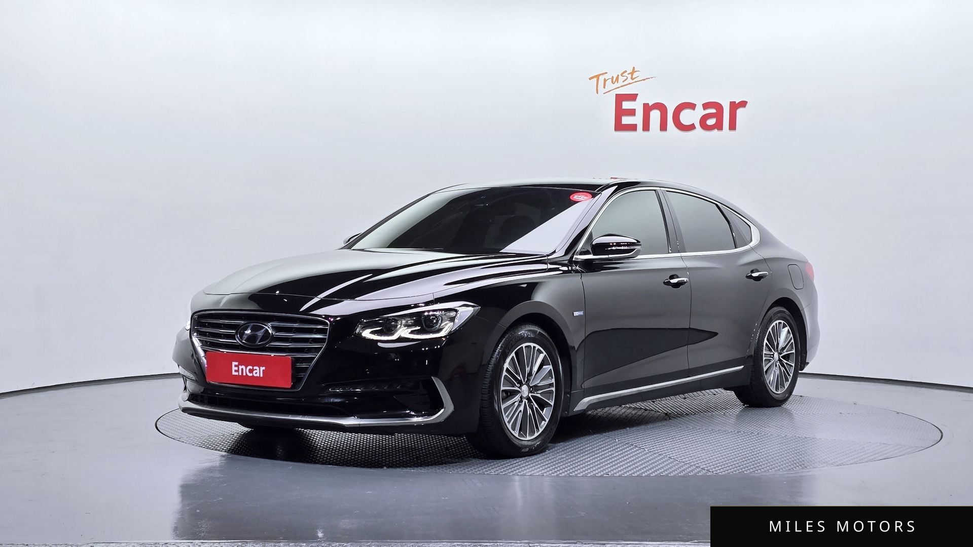 Hyundai Grandeur 2019 — фото 1 из 12