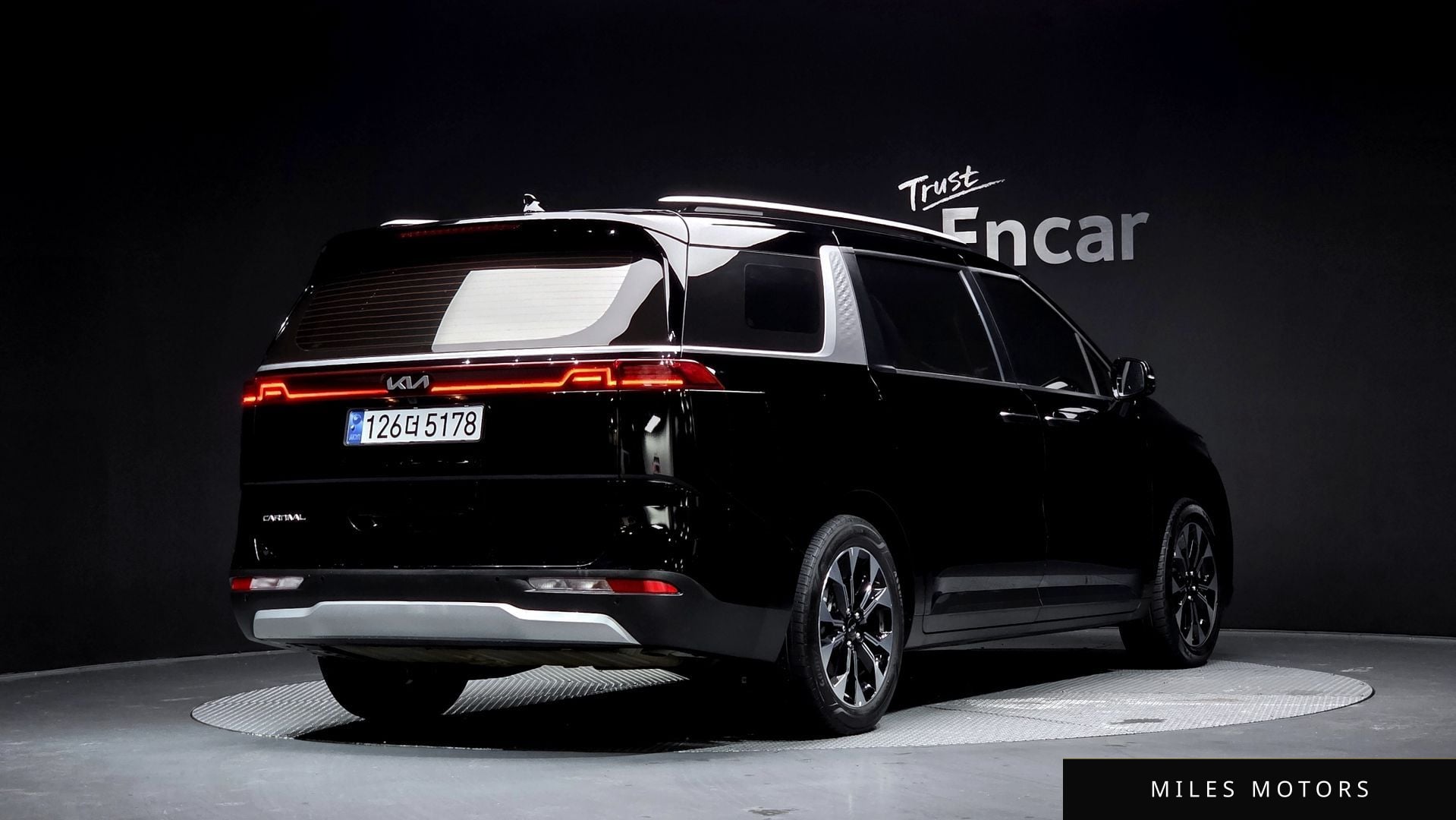 Kia Carnival 2023 — миниатюра 2