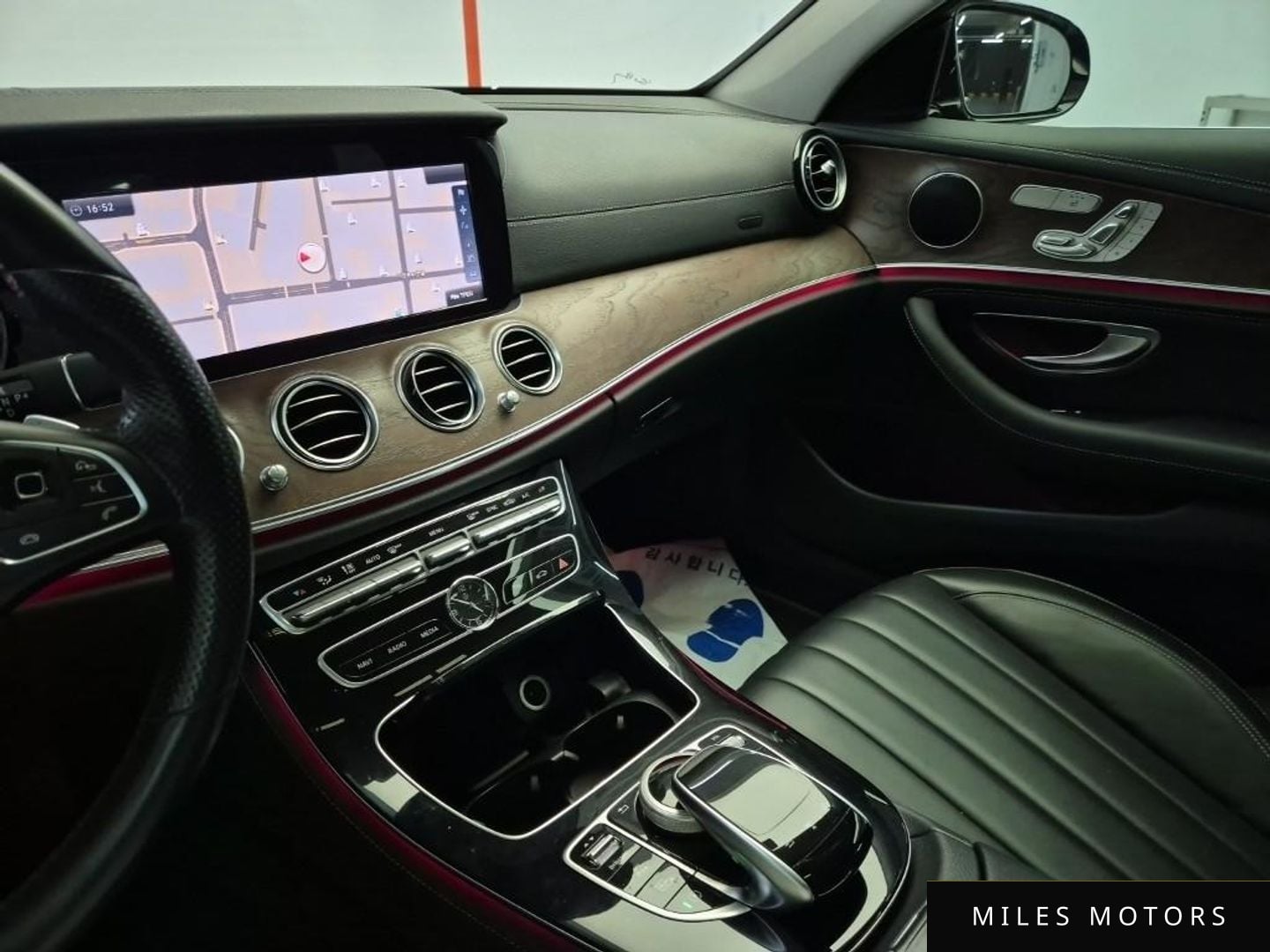 Mercedes-Benz E-Class W213 2017 — миниатюра 11