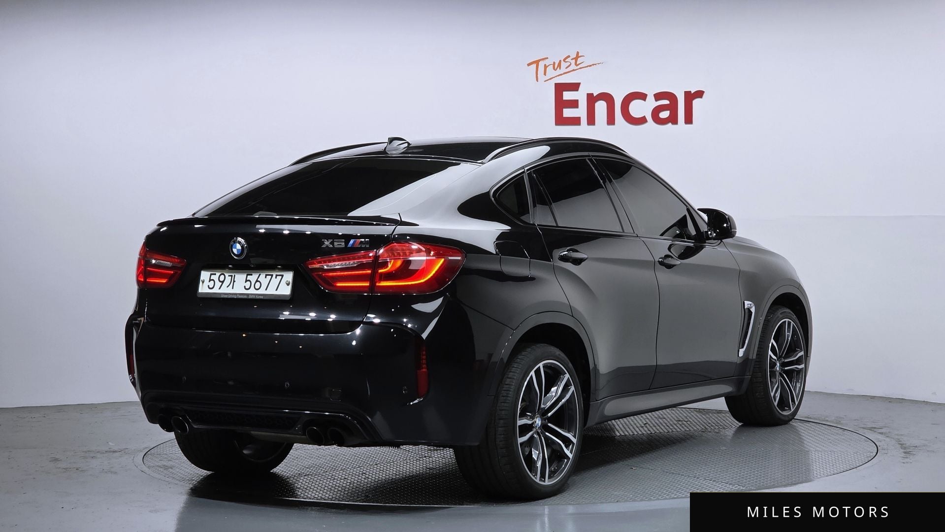 BMW X6M (F16) 2017 — миниатюра 2
