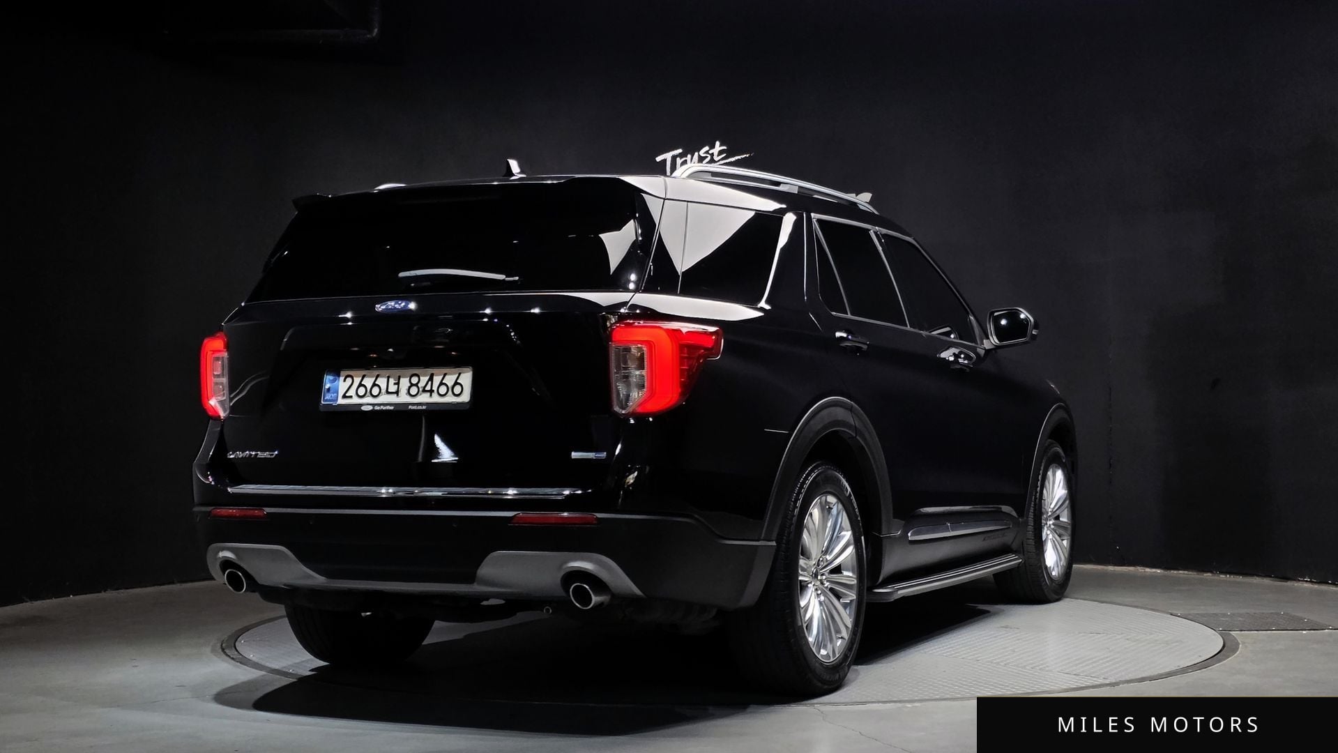 Ford Explorer 2020 — миниатюра 2