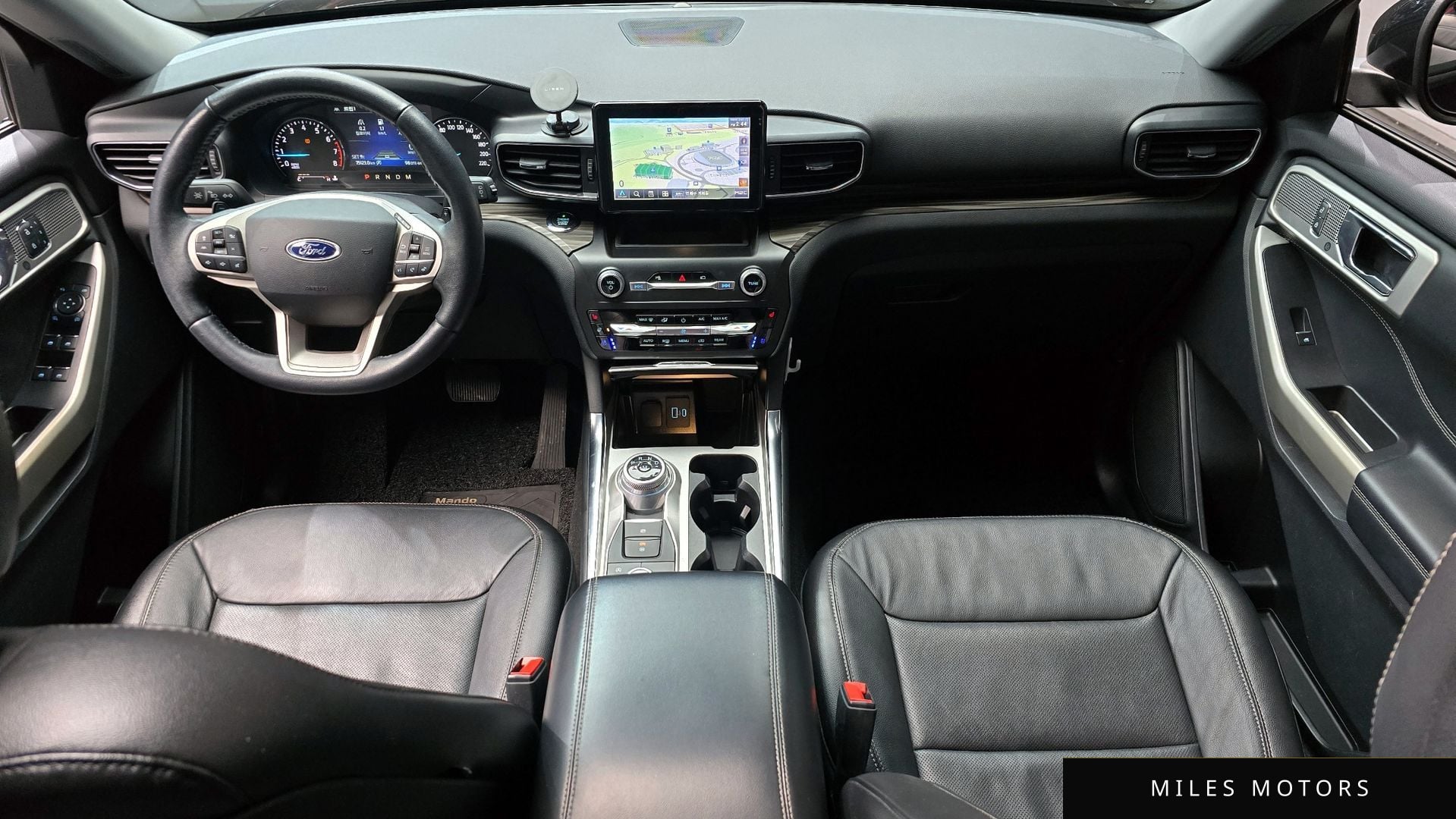 Ford Explorer 2020 — миниатюра 7