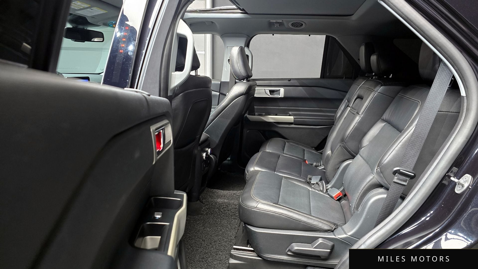 Ford Explorer 2020 — миниатюра 12
